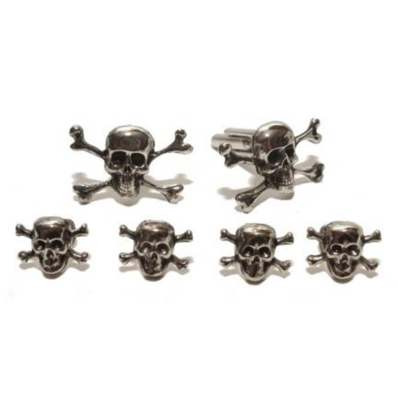 Skull and Crossbones Studs and Cufflinks Set
